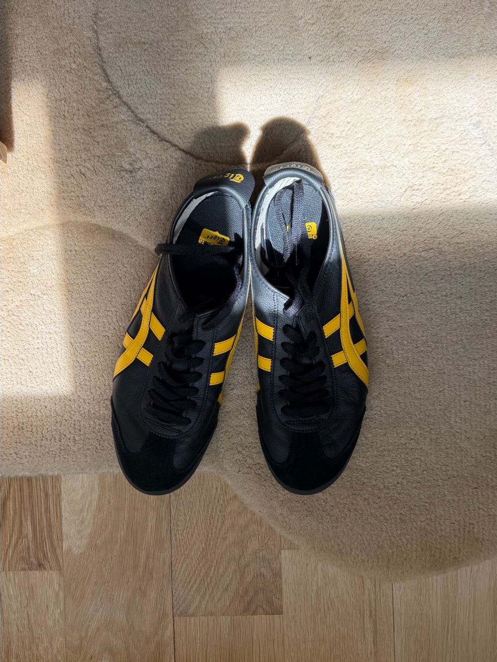 Onitsuka Tiger Mexico 66 Black and Yellow Men's Sneakers